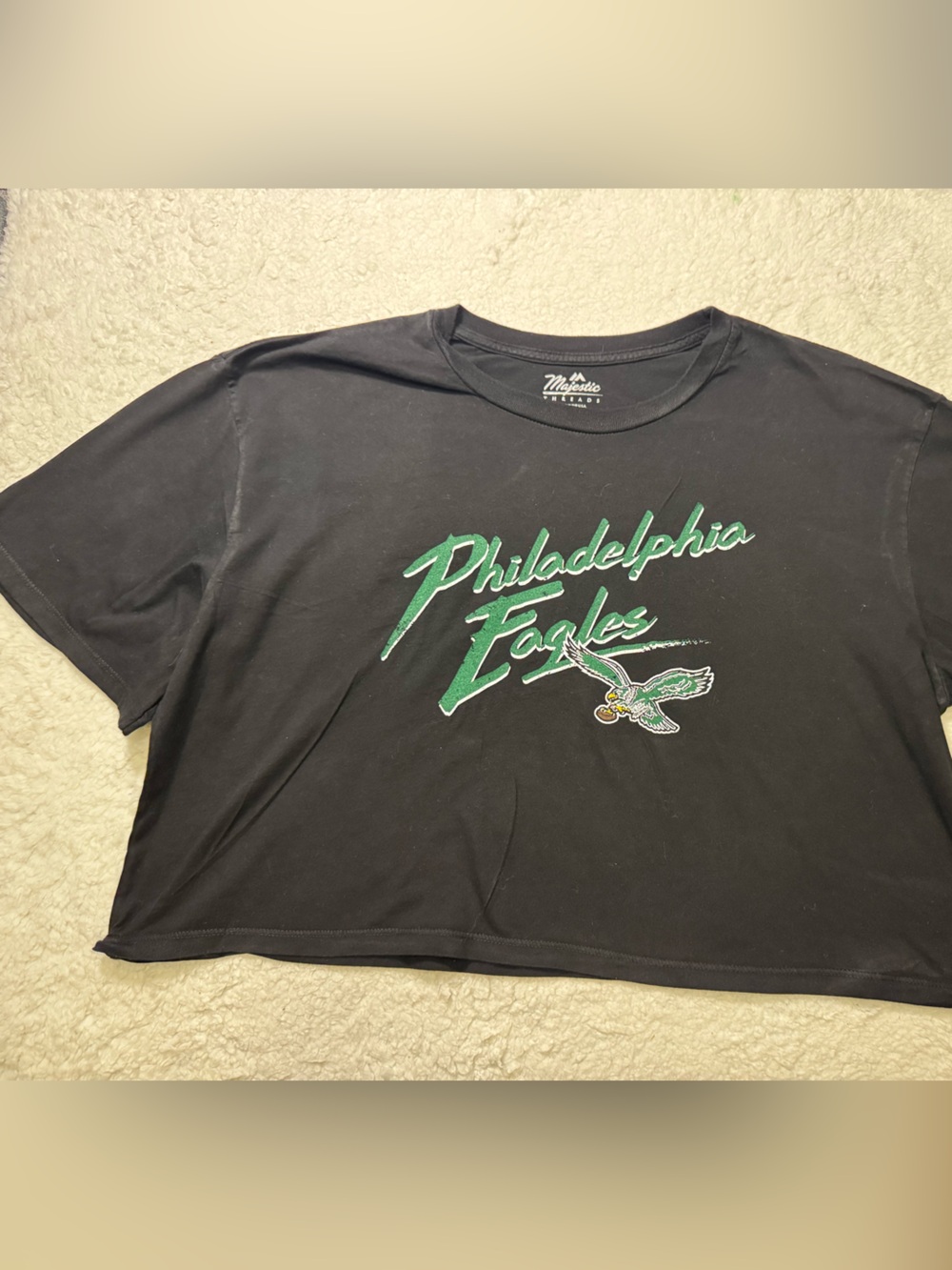 Majestic Black Crop Tee with Green Philadelphia Eagles Script - Picture 1 of 5